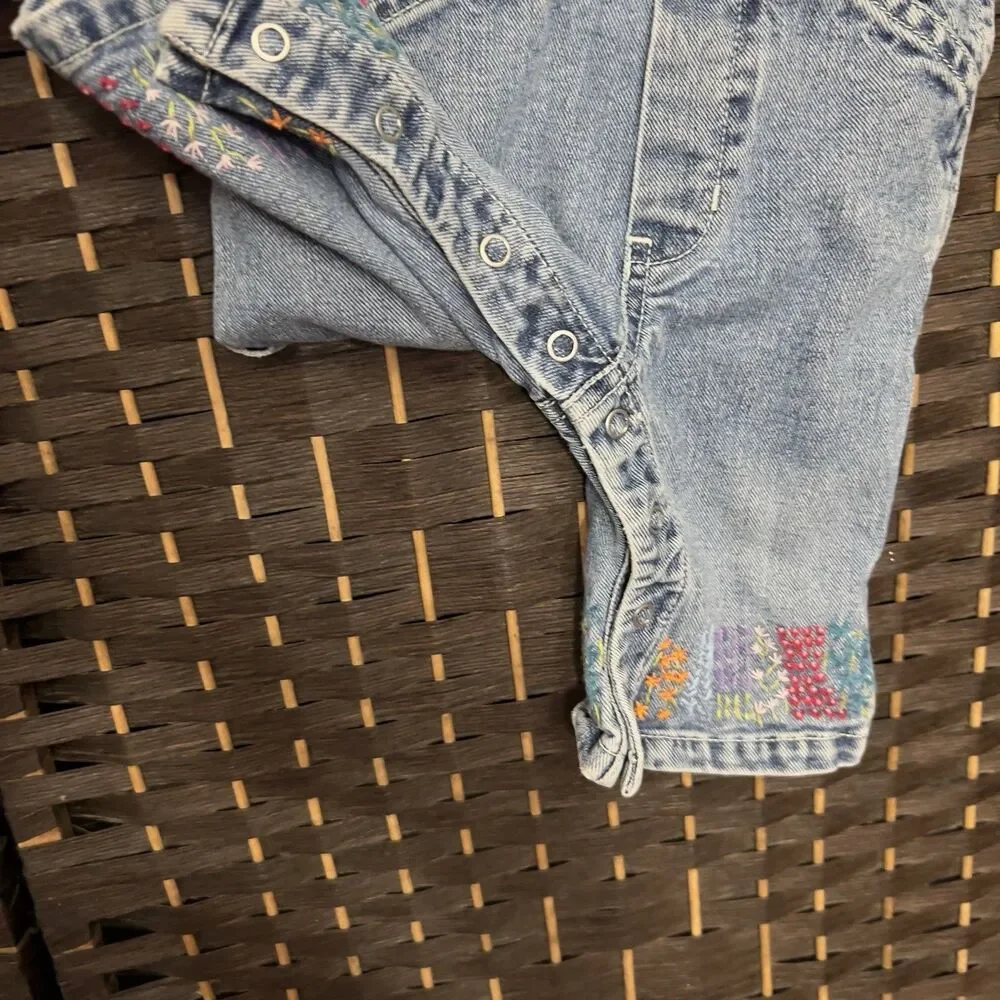 Vintage Baby Gap 3-6mth Denim Pants Overalls w/ Embroidered Flowers Cotton Snap